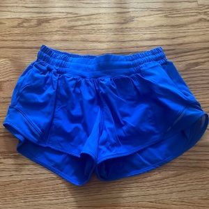 Lululemon blue low rise hotty hot shorts